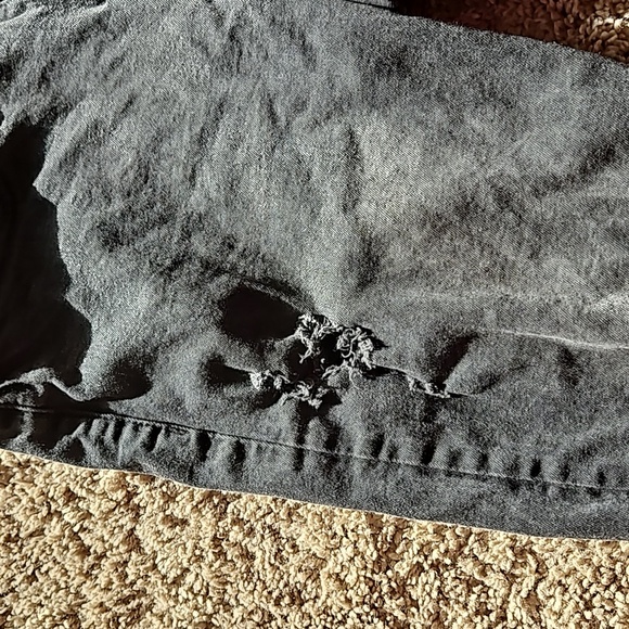 Ring of Fire black distressed jeans, size 34x30 - Picture 5 of 9